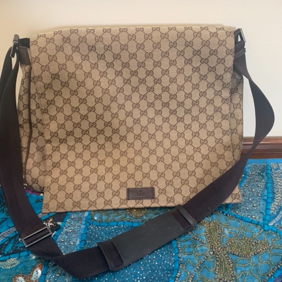 Gucci GG Canvas Messenger bag - Picture 7 of 7